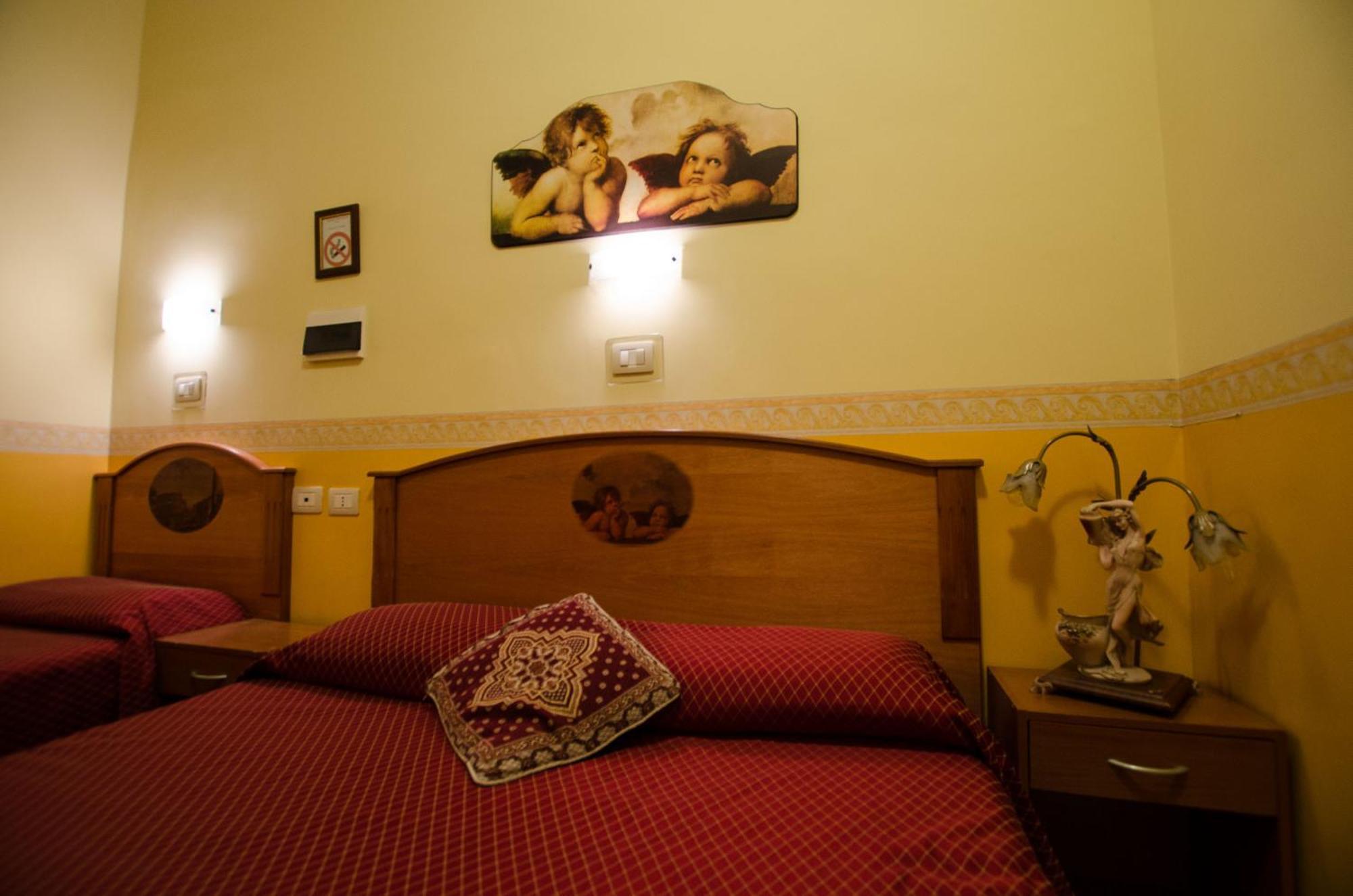 Hotel Cherubini — Billeder 1